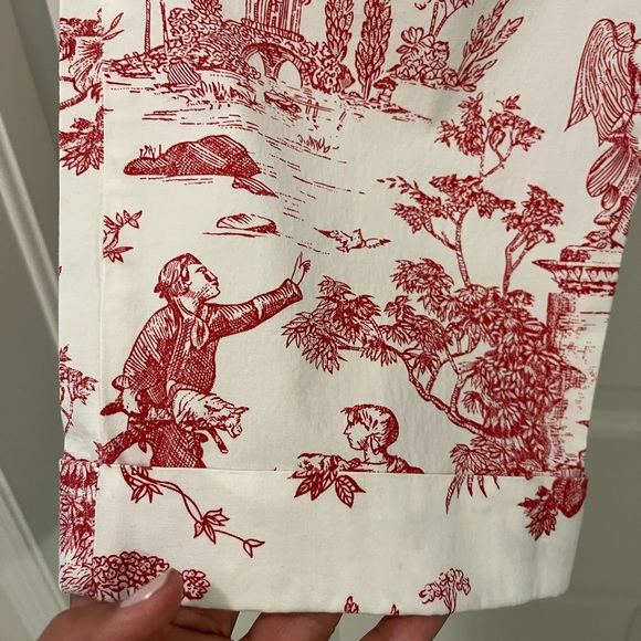 - - - Vintage Delft print trousers, red and white, size 8 cotton with span… - Picture 4 of 10